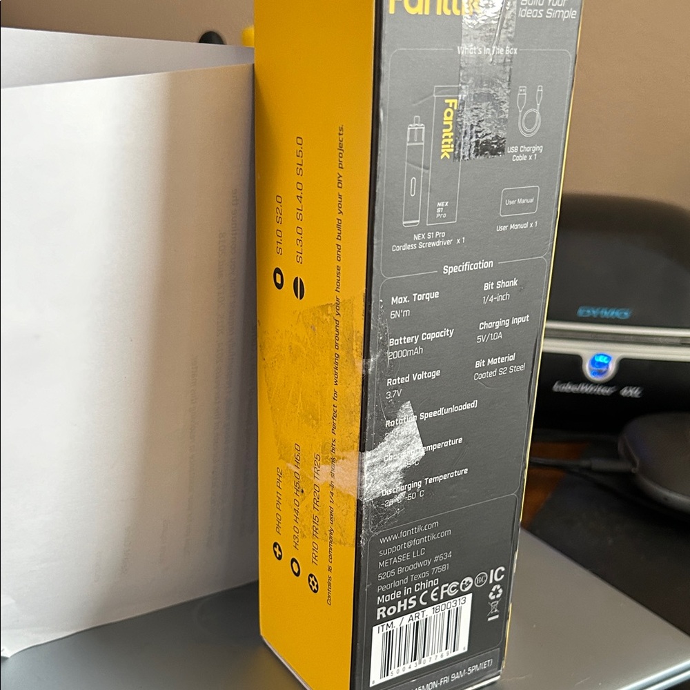 Fanttik Cordless Screwdriver Kit - Picture 3 of 4